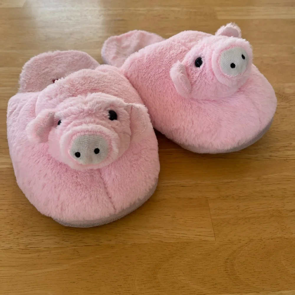 Plush piggy slippers - Picture 7 of 9